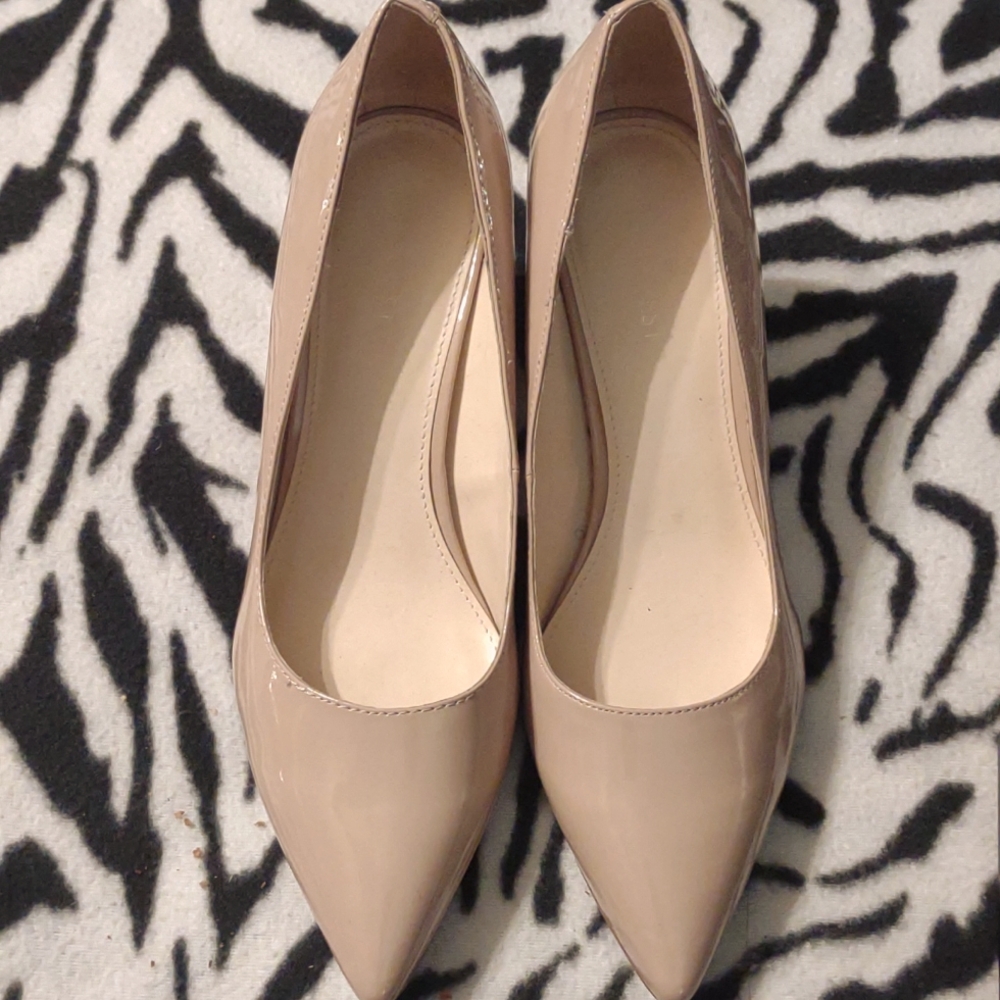 Ladies Pumps